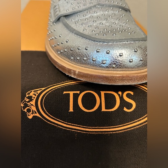 Tods Studded Embellished Loafers - Picture 6 of 7